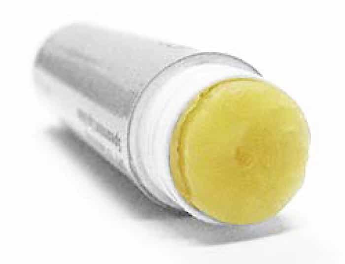 Soft transparent petroleum-jelly-based lip balm sample used for non-contact profilometry